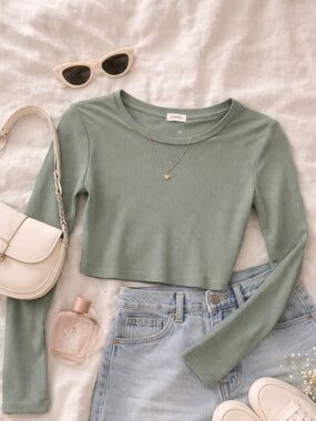 Crop Top Garage Sage Green Ribbed Long-Sleeve Size Medium